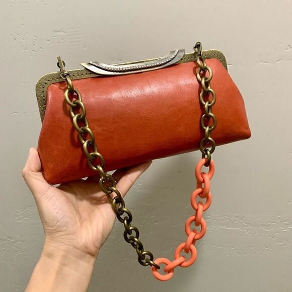 Vintage Handsewn Genuine Cowhide Push-lock Clutch/Crossbody & 2 Chain Styles